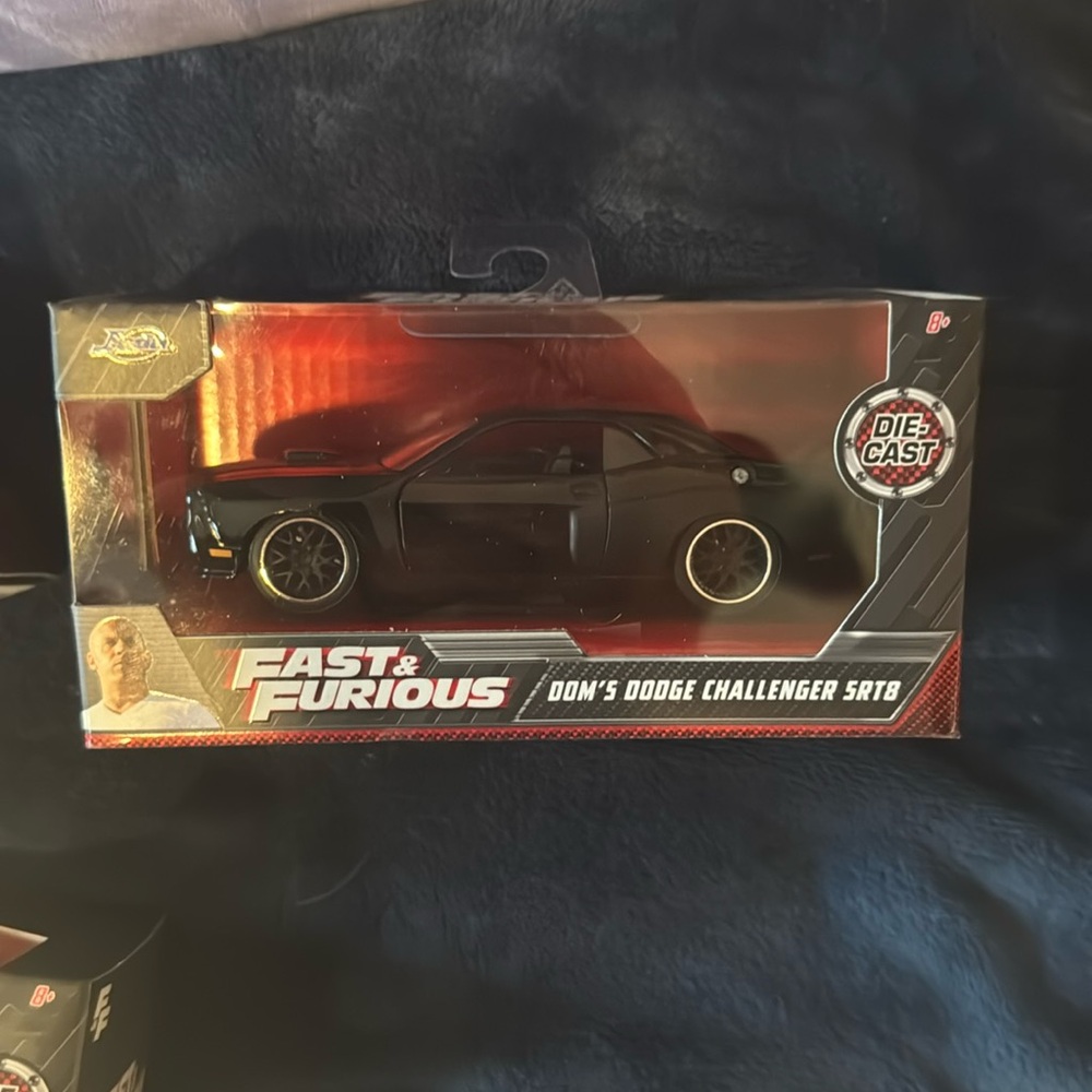 Fast and furious Dom’s dodge challenger srt8 die-cast car new in box